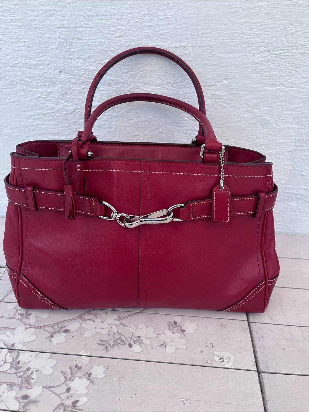 Coach Red Leather Shoulder Bag with Silver Hardware - Picture 2 of 11